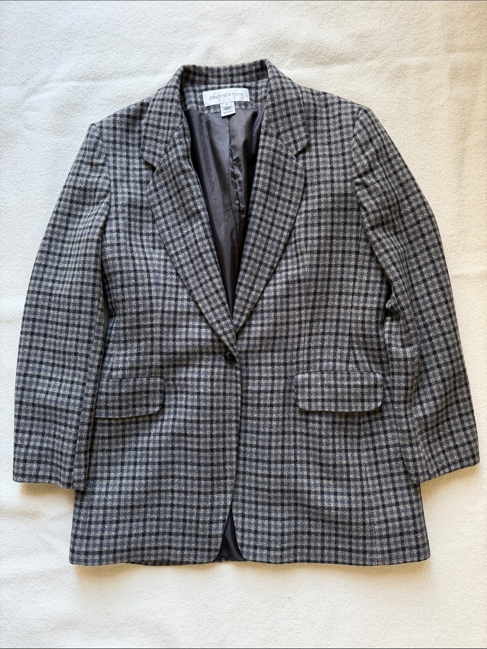 Jones New York Wool Gray and Black Plaid Sport Coat Jacket  Sz 12 EUC